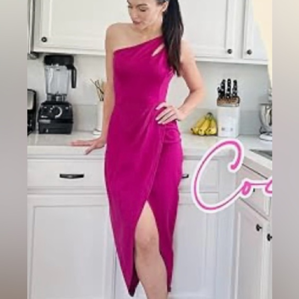 Elegant Black One-Shoulder Dress - Never Worn!
